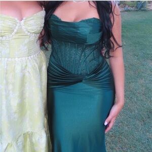 Elegant Green Strapless Gown